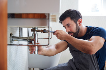 The Basics of Bathroom Plumbing